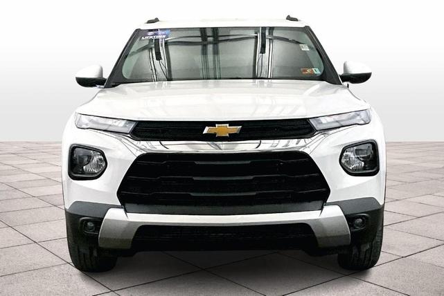 Photo of 2023 Summit White Chevrolet Trailblazer