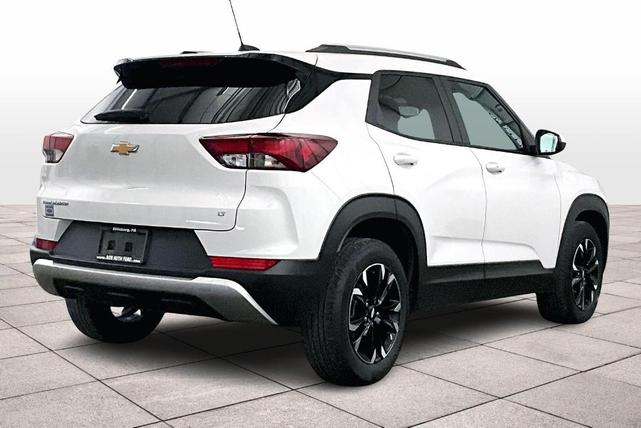 Photo of 2023 Summit White Chevrolet Trailblazer