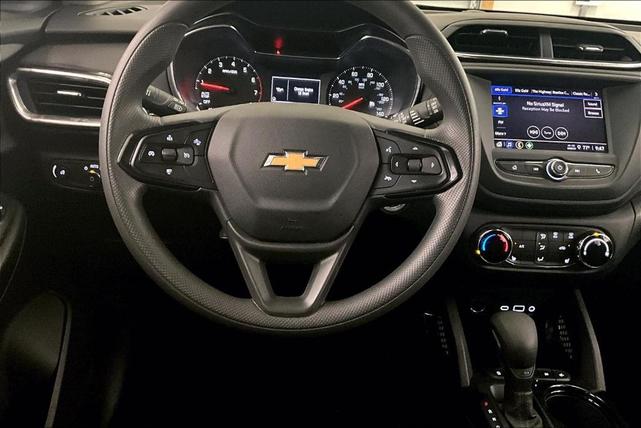Photo of 2023 Summit White Chevrolet Trailblazer