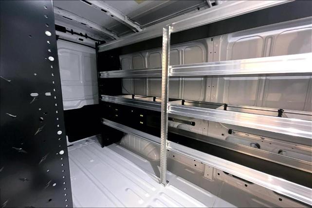 Photo of 2025 Oxford White Ford Transit-350
