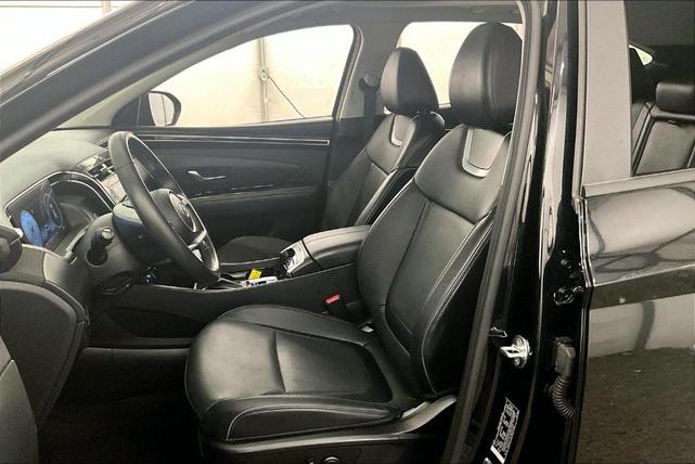 Photo of 2022 Phantom Black Hyundai TUCSON