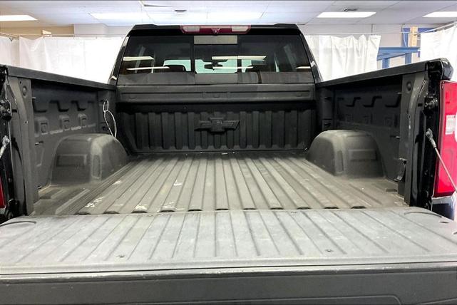 Photo of 2020 Black Chevrolet Silverado 1500