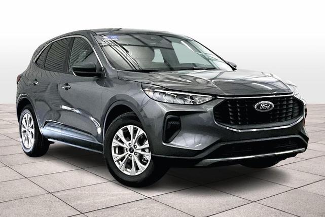 Photo of 2024 Gray Metallic Ford Escape