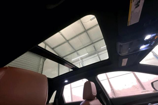 Photo of 2020 Shadow Metallic Cadillac XT5