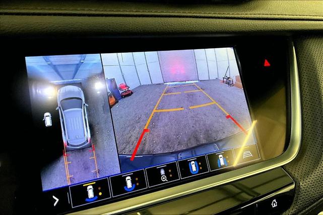 Photo of 2020 Shadow Metallic Cadillac XT5