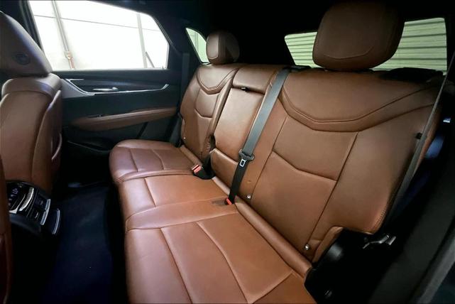 Photo of 2020 Shadow Metallic Cadillac XT5