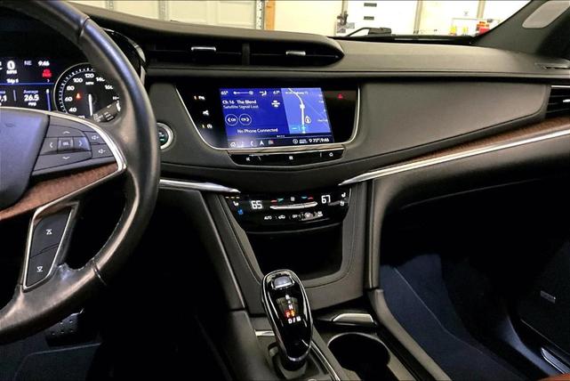 Photo of 2020 Shadow Metallic Cadillac XT5