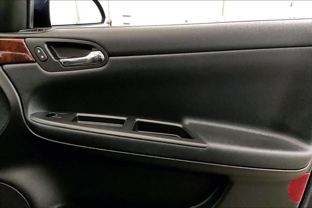 Photo of 2007 Imperial Blue Metallic Chevrolet Impala