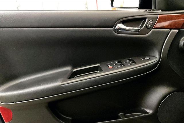 Photo of 2007 Imperial Blue Metallic Chevrolet Impala