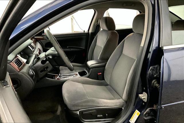 Photo of 2007 Imperial Blue Metallic Chevrolet Impala