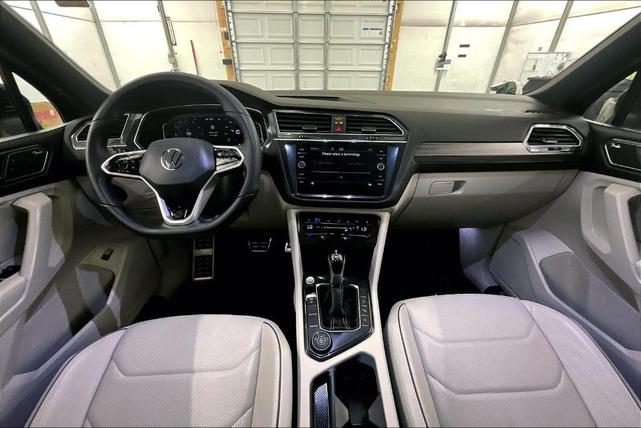 Photo of 2022 Atlantic Blue Volkswagen Tiguan