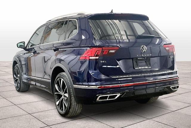 Photo of 2022 Atlantic Blue Volkswagen Tiguan
