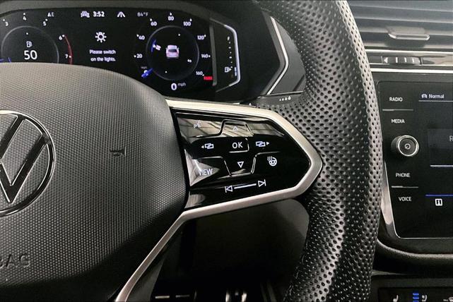 Photo of 2022 Atlantic Blue Volkswagen Tiguan