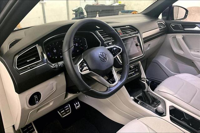 Photo of 2022 Atlantic Blue Volkswagen Tiguan