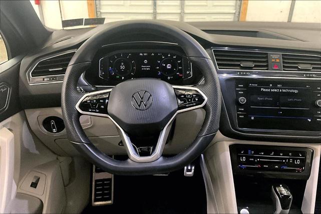 Photo of 2022 Atlantic Blue Volkswagen Tiguan