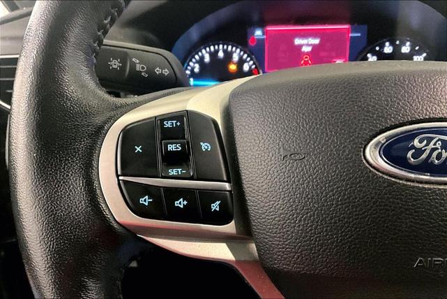Photo of 2022 Carbonized Gray Metallic Ford Explorer