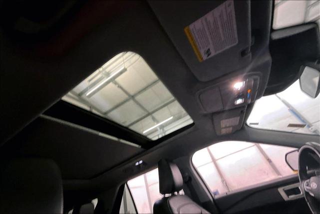 Photo of 2022 Carbonized Gray Metallic Ford Explorer