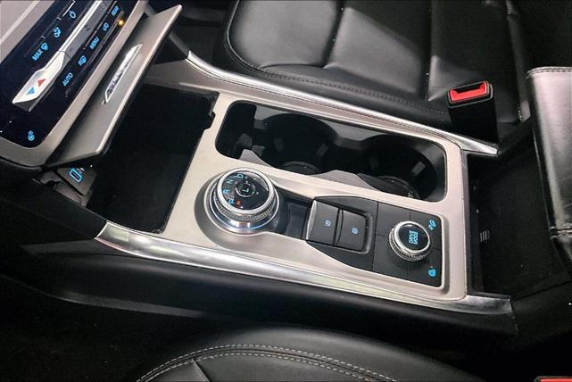Photo of 2022 Carbonized Gray Metallic Ford Explorer