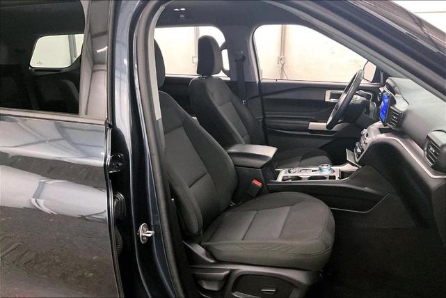 Photo of 2023 Stone Blue Metallic Ford Explorer