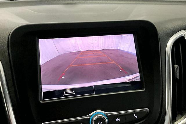 Photo of 2022 Silver Ice Metallic Chevrolet Equinox