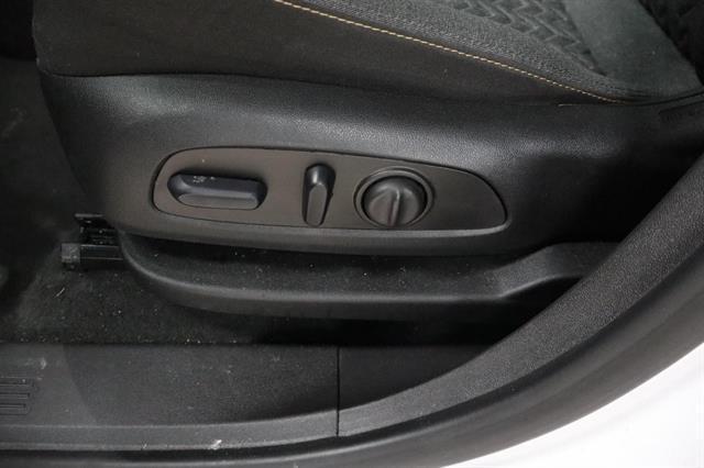 Photo of 2024 Summit White Chevrolet Equinox