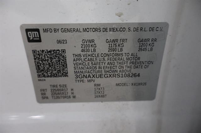 Photo of 2024 Summit White Chevrolet Equinox