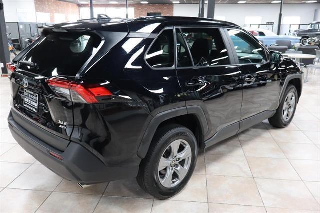 Photo of 2024 Midnight Black Metallic Toyota RAV4