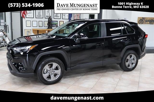 Photo of 2024 Midnight Black Metallic Toyota RAV4