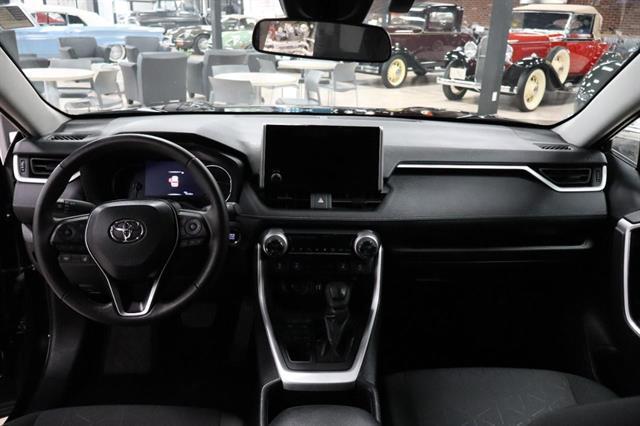 Photo of 2024 Midnight Black Metallic Toyota RAV4