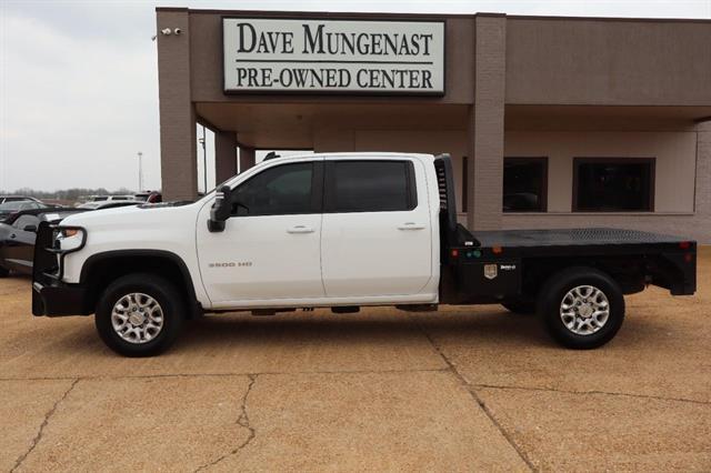 Photo of 2022 White Chevrolet Silverado 3500