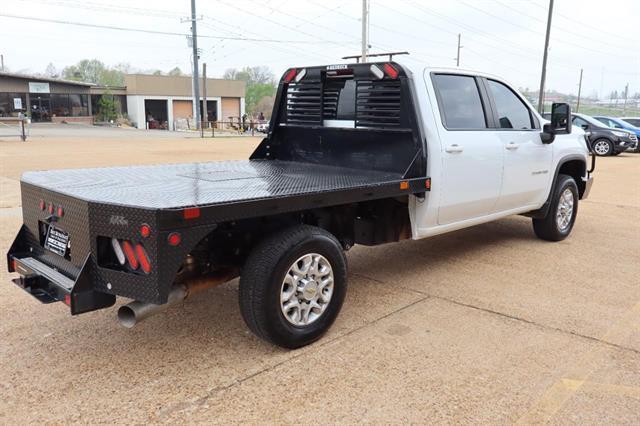 Photo of 2022 White Chevrolet Silverado 3500