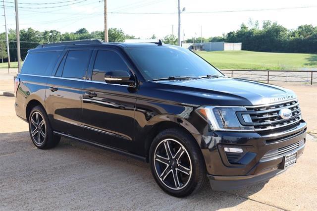 Photo of 2019 Agate Black Ford Expedition Max