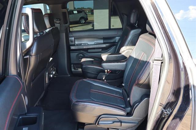 Photo of 2019 Agate Black Ford Expedition Max