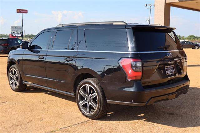 Photo of 2019 Agate Black Ford Expedition Max