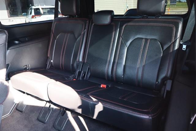 Photo of 2019 Agate Black Ford Expedition Max