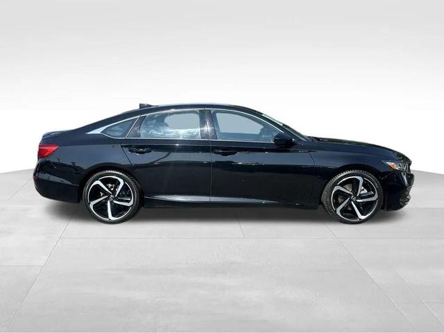 Photo of 2019 Crystal Black Pearl Honda Accord