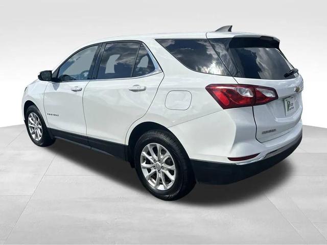 Photo of 2018 Summit White Chevrolet Equinox