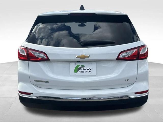 Photo of 2018 Summit White Chevrolet Equinox