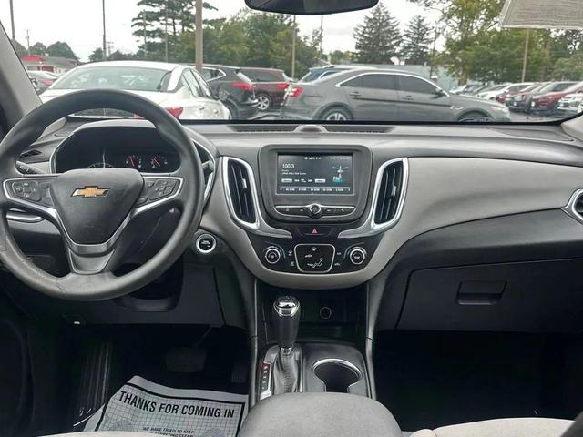 Photo of 2018 Summit White Chevrolet Equinox