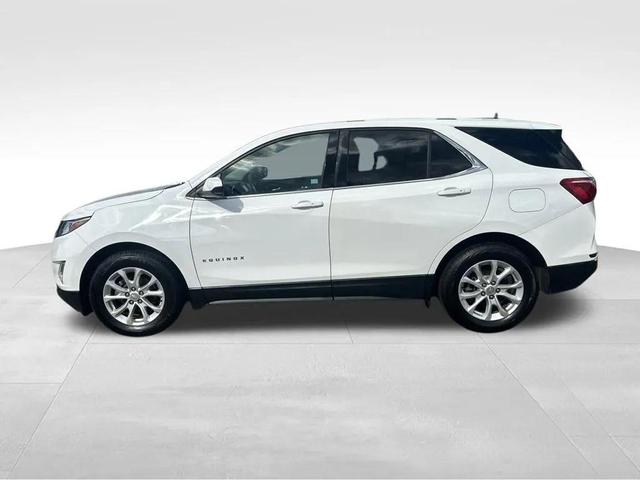Photo of 2018 Summit White Chevrolet Equinox