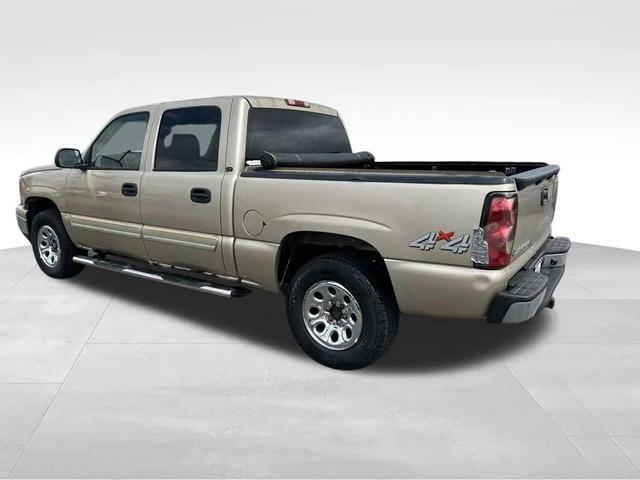 Photo of 2006 Sandstone Metallic Chevrolet Silverado 1500