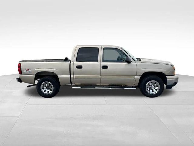 Photo of 2006 Sandstone Metallic Chevrolet Silverado 1500