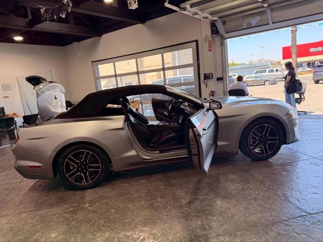 Photo of 2020 Magnetic Ford Mustang