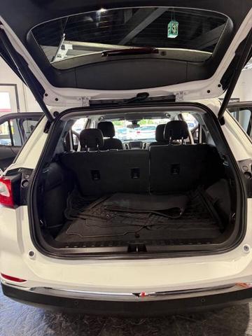 Photo of 2020 Summit White Chevrolet Equinox