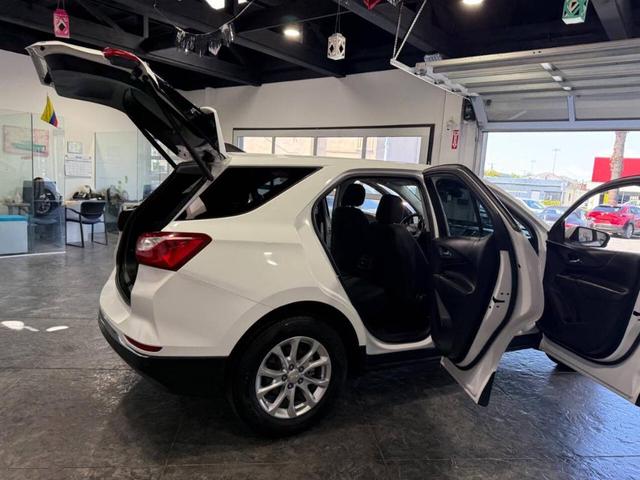 Photo of 2020 Summit White Chevrolet Equinox