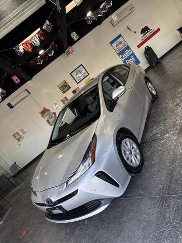 Photo of 2022 Classic Silver Metallic Toyota Prius
