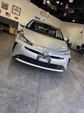 Photo of 2022 Classic Silver Metallic Toyota Prius