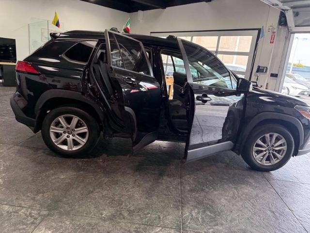 Photo of 2022 Jet Black Toyota Corolla Cross