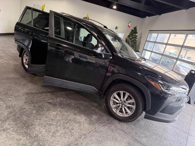 Photo of 2022 Jet Black Toyota Corolla Cross