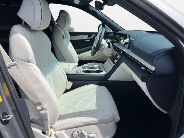 Photo of 2025 Savile Silver Genesis GV80